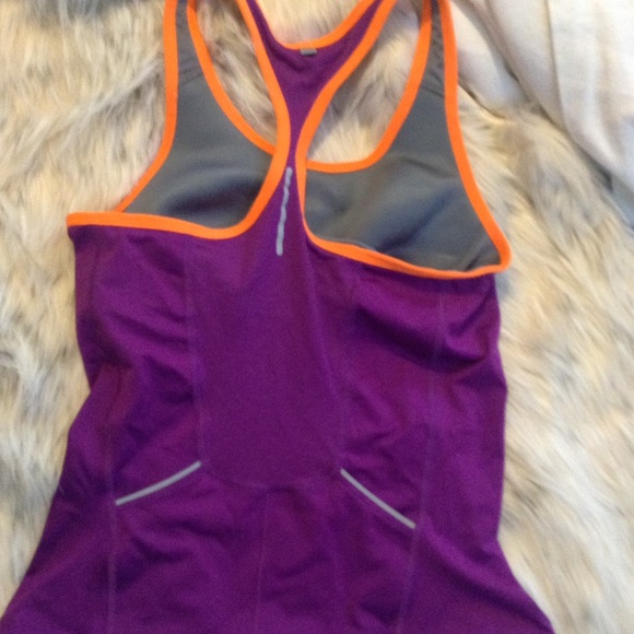 Nike Dri-Fit Racerback Workout Top - Picture 3 of 3